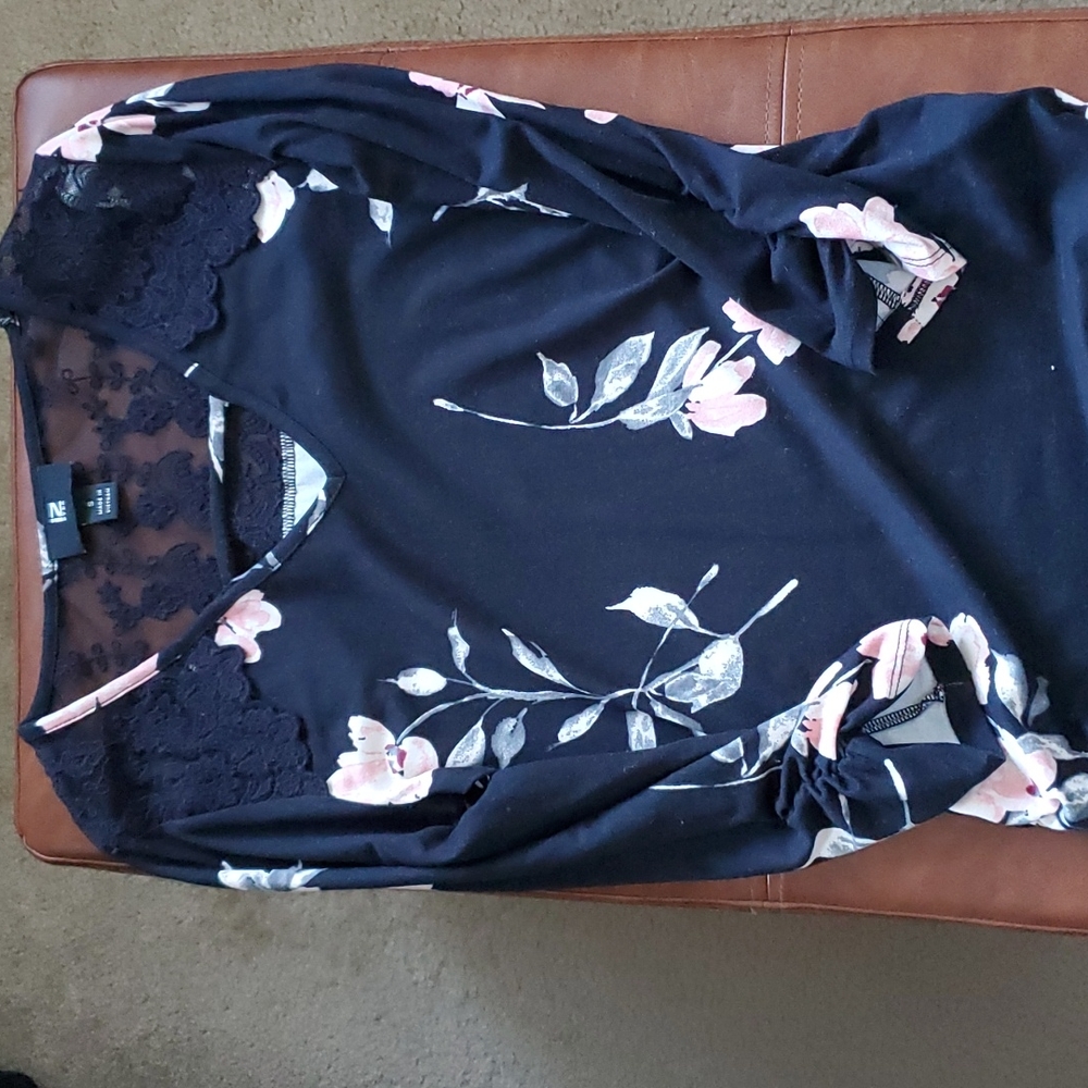 3/4 Flower Blouse